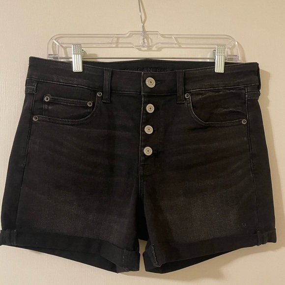 American Eagle 4 Button High Waist Black Stretchy Shorts. Never Worn. - Picture 2 of 5